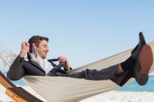 Read more about the article Kein Verfall von Urlaubsansprüchen – wenn Arbeitgeber nicht ausdrücklich darauf hinweist